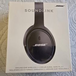 🎧 BOSE SoundLink Wireless Around-Ear Headphones | Brand New | Factory Sealed
100
