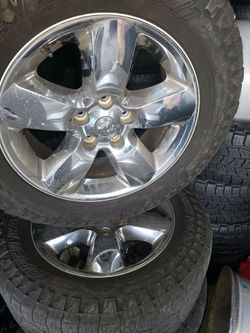 Rims and tires/ Rines con todo y llantas