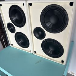 PINACLE SPEAKERS