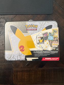 Pokémon TCG Celebrations Collector Chest Tin