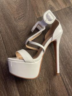 *New* White High Heels Shoes Shiny Glossy PVC PU Classy Pumps / Size 6,5