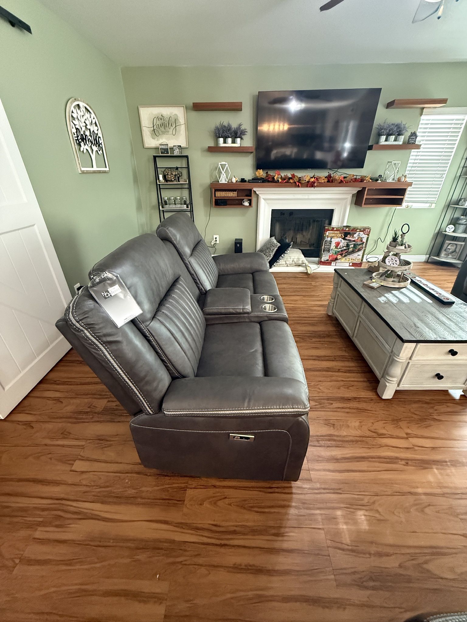 Love Seat, Recliners