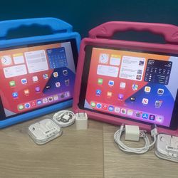 📱 Apple iPad 5th Gen – 32GB – Excellent Condition ( Each 120$)