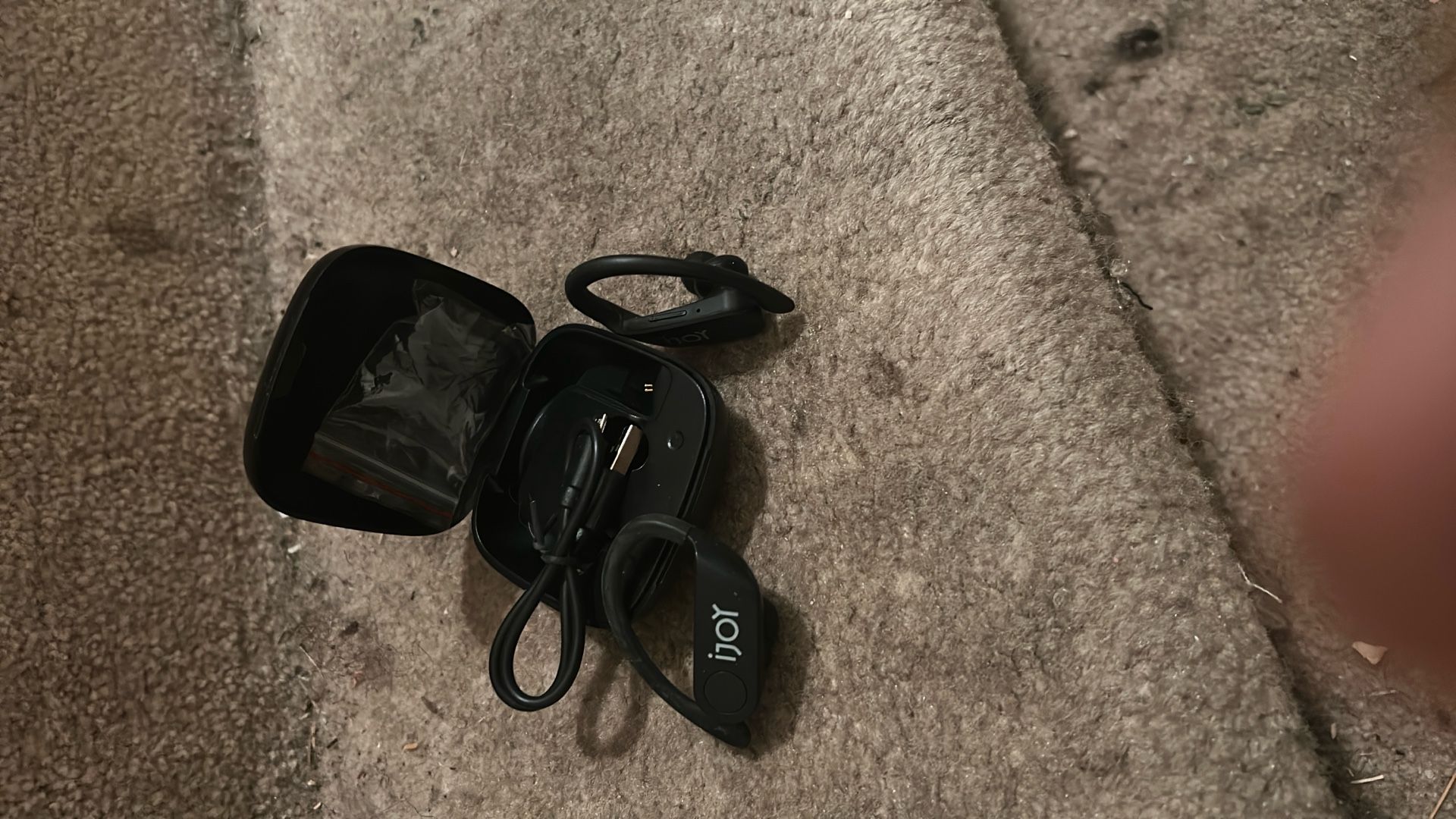 bluetooth headphones