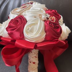 Handmade Eternal Satin Rose Bouquet 