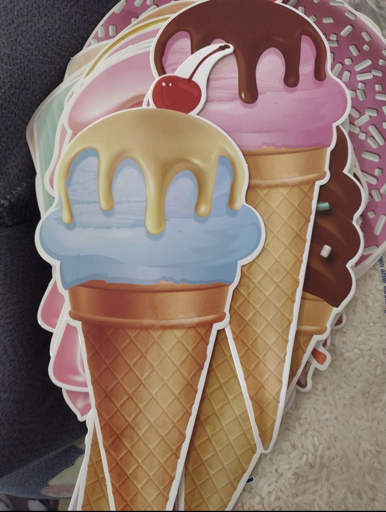 32 Pcs Candy Decorations