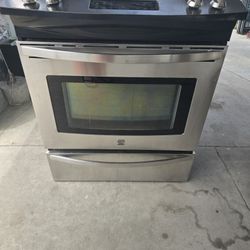 Kenmore Elite Front Control Gas Stove 