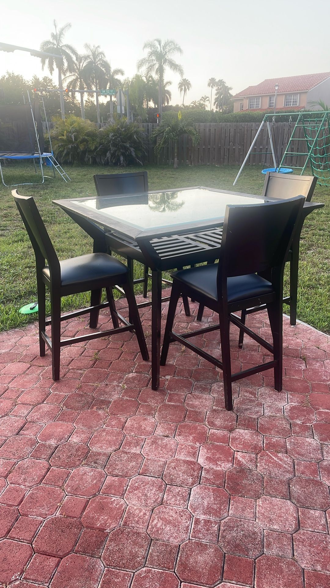Dining Table With 4 Chair