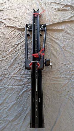 Swagman Bike Roof Racks (2), Upright, with Cable Lock