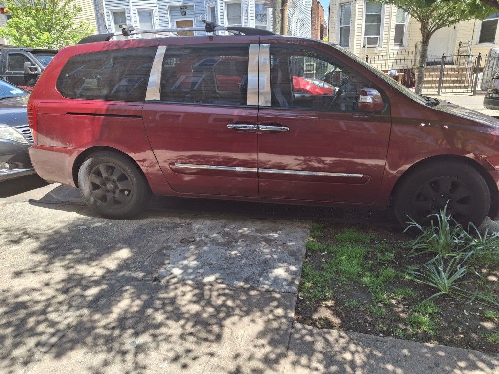 2010 KIA Sedona