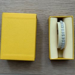 Mothers Day - Swarovski White Bracelet 