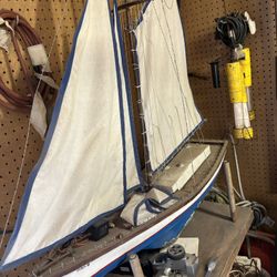 RC Sail Boat