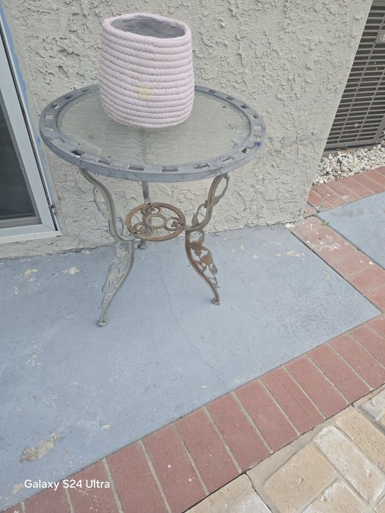 Out Door Side Table