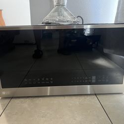 LG smart Microwave 