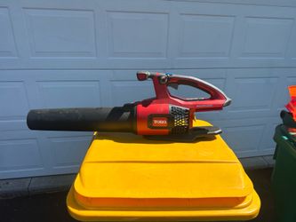 Toro 60V Max Cordless Leaf Blower — 605 CFM (Battery + Charger Included)