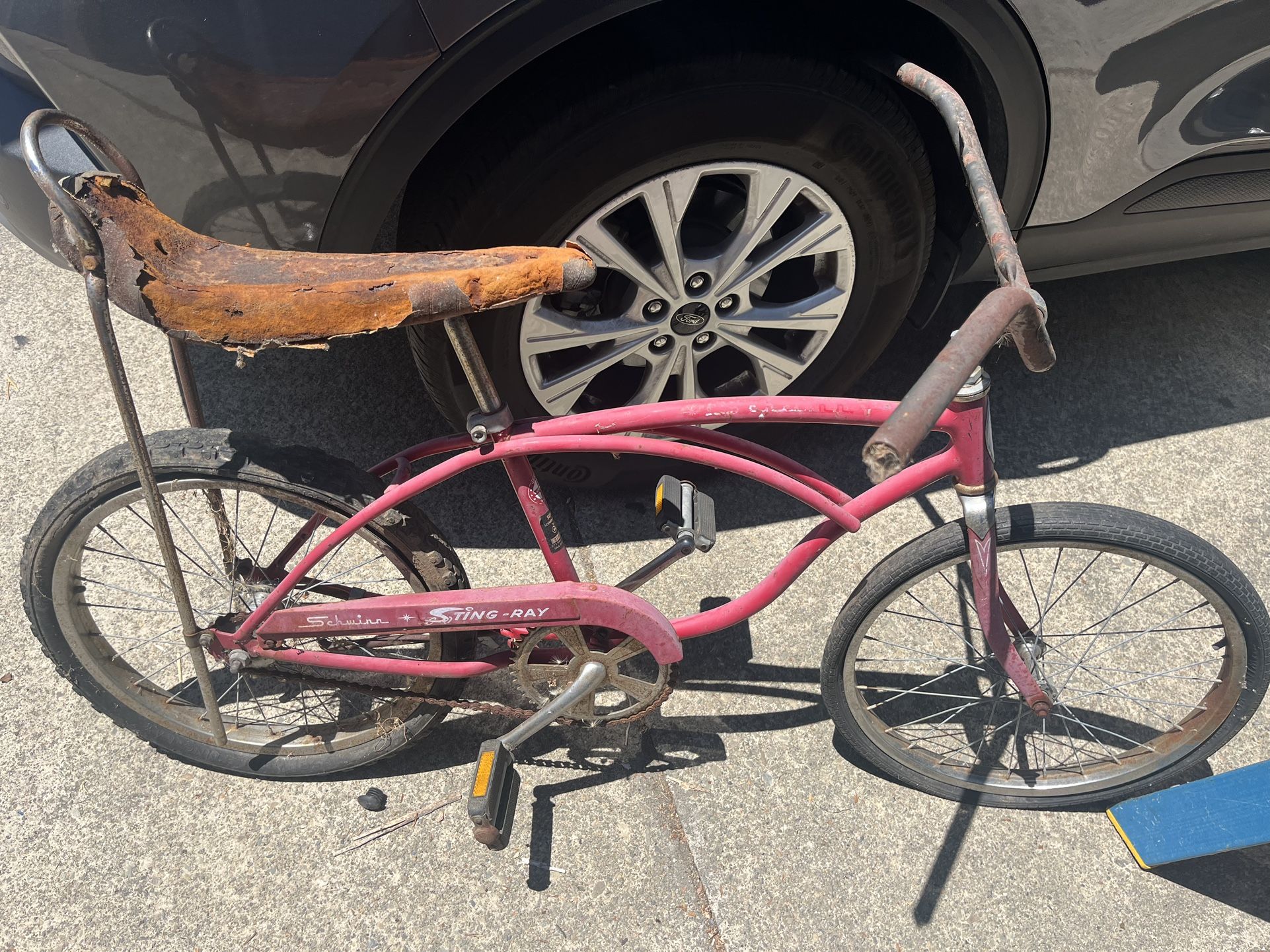 Vintage 1970s Schwinn Sting Ray Restoration project Bike