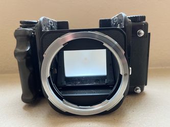 PENTAX 6x7 Medium Format Film Camera Body ONLY, Possibly works
