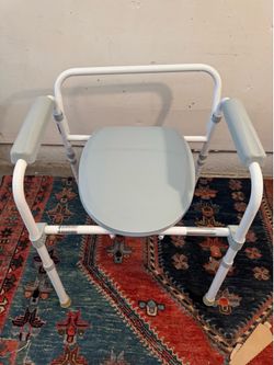 Portable toilet