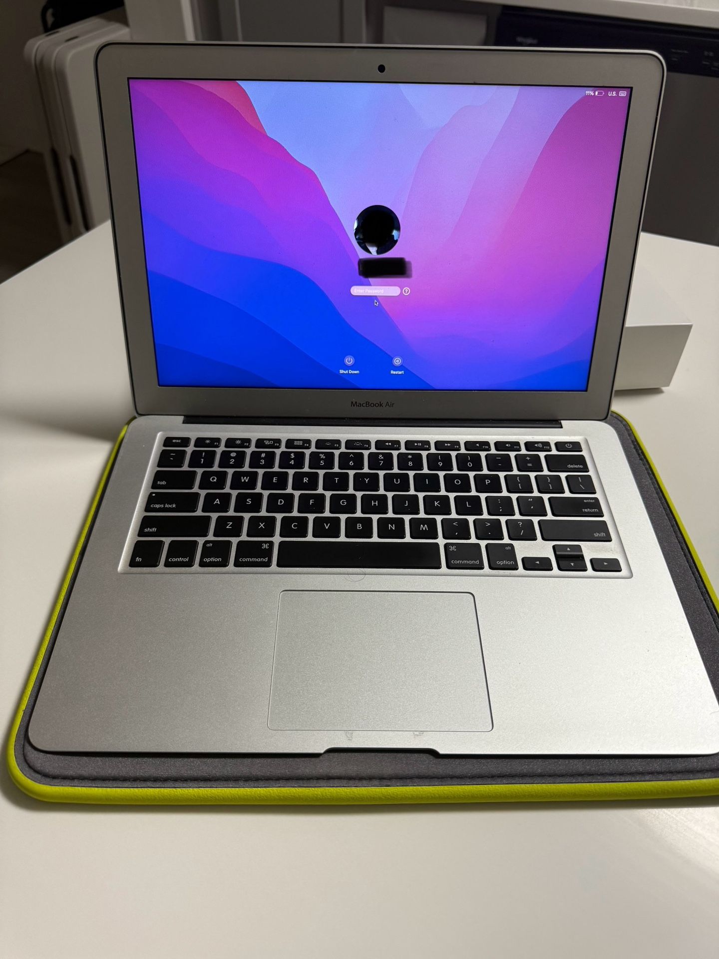 MacBook Air 13 Inch