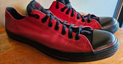VINTAGE CONVERSE CHUCK TAYLOR'S