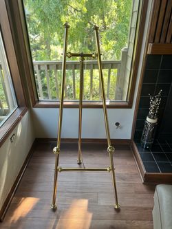 Quarter Metal Display Easel Gold Finish