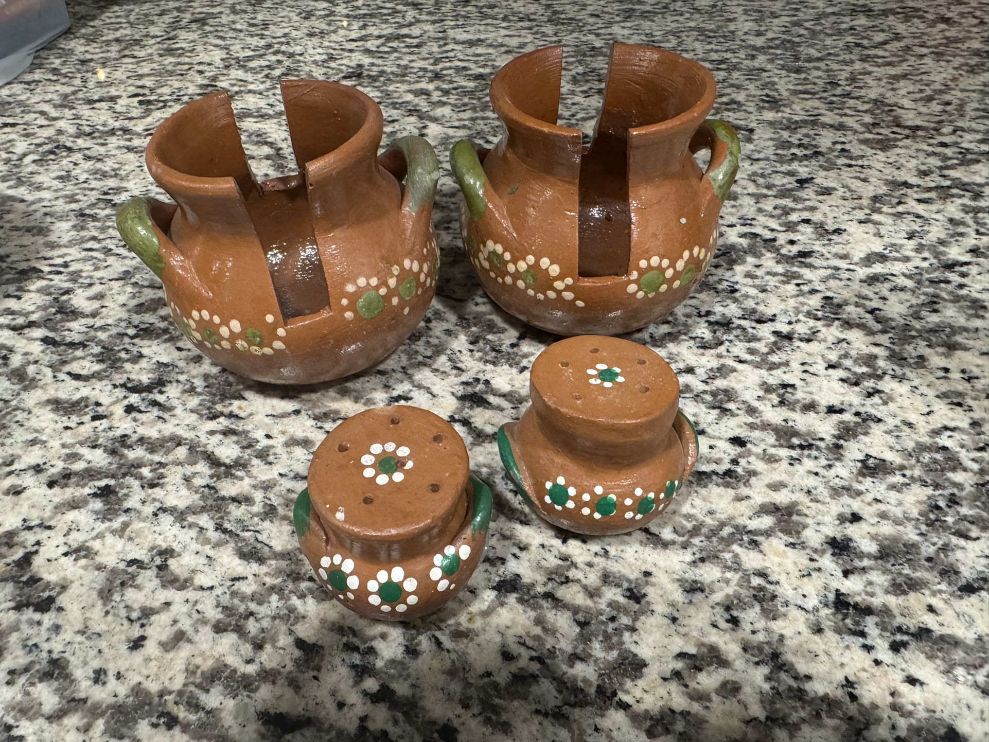 Saleros Y Cervilletero de Barro