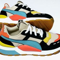 MEN'S SIZE 7.5  / WOMEN'S SIZE 9: PUMA RS 2.0 SNEAKERS!!