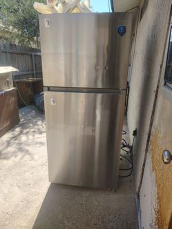 Refrigerator midea