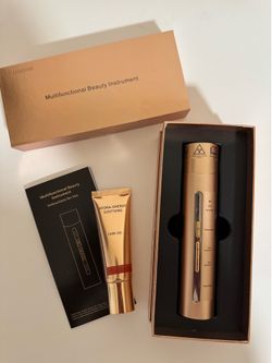 WELLQUESSA Multifunctional Beauty Instrument 3-in-1 Microcurrent & LED Light Therapy Facial Device with Hydra-Energy Soothing Care Gel (Full Set)