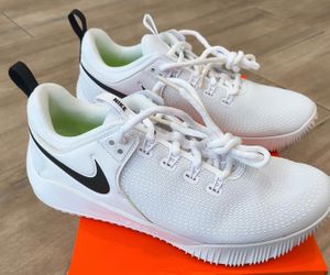 Nike Zoom Hyperace 2Volleyball shoes size 9.5 woman and 8 men