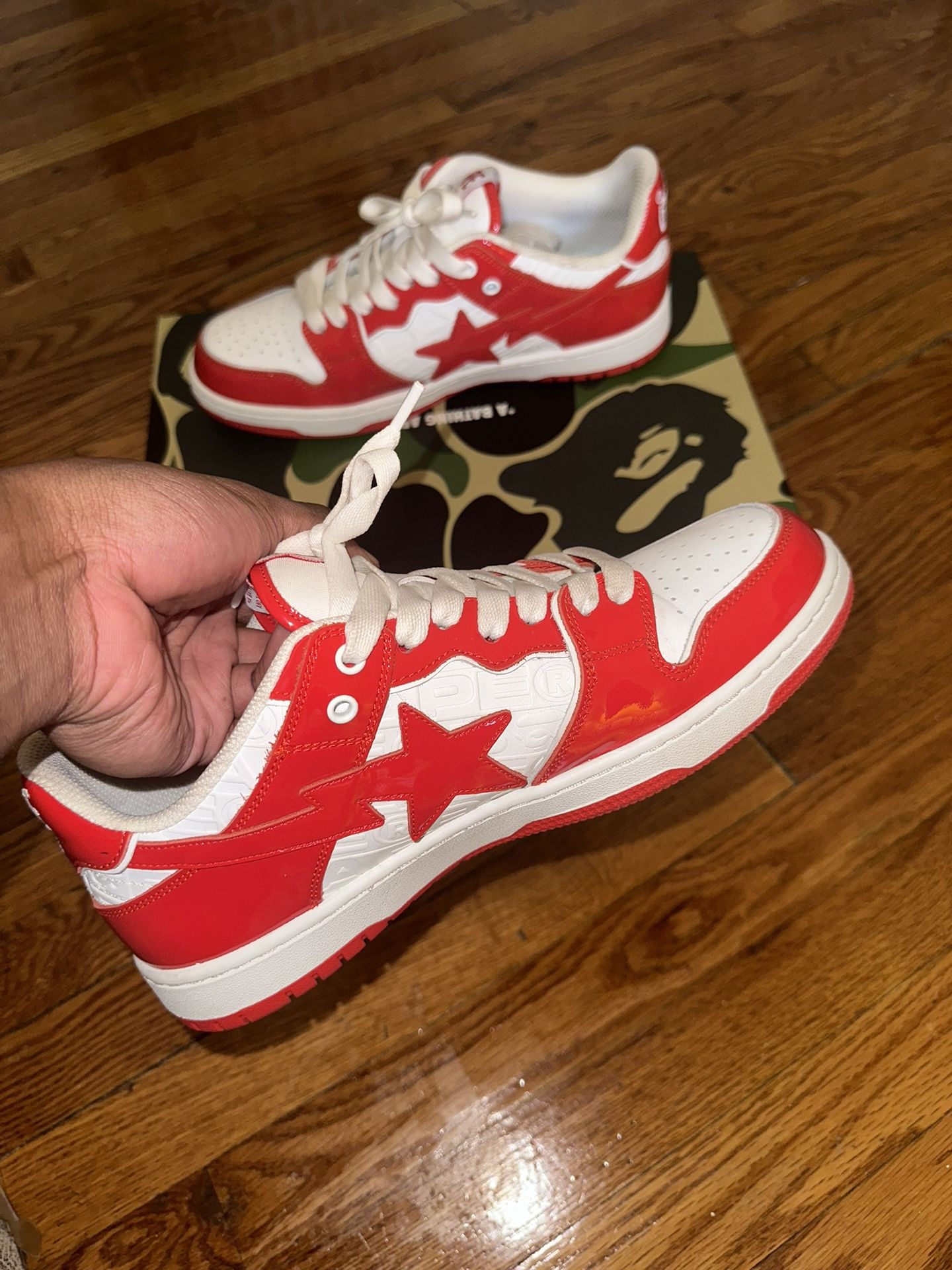 *A Bathing Ape®️ Bapes Red/White Size 9