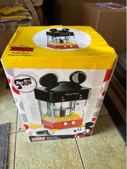 Mickey Mouse popcorn popper