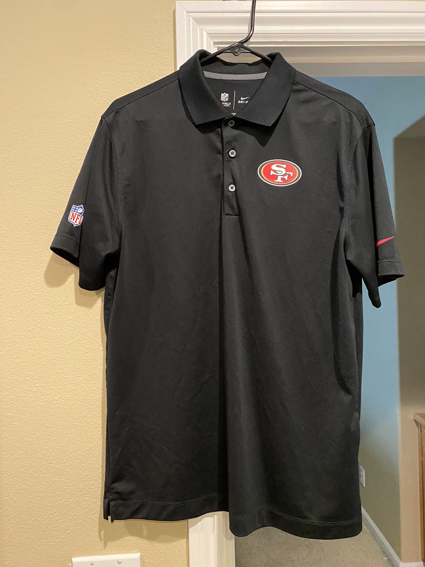 New 49ers Polo Size M
