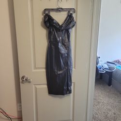 Fashion NOVA DRESS 👗 SIZE SMALL