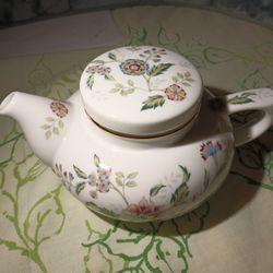 Andrea By Sadek Floral Teapot 20-oz Flowers Leaves Gold Trim made In Japan 

