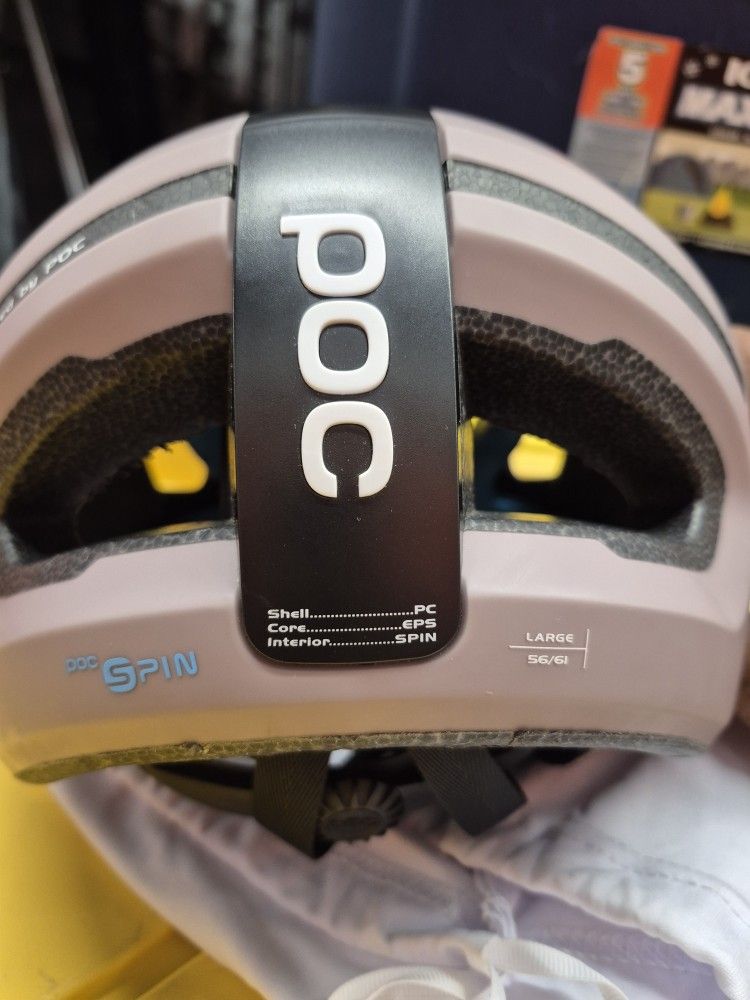 POC Road Bike Helmet / Bontrager Helmet Wavecel