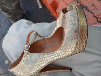 Gucci python heels