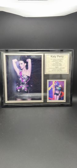 Katy Perry Frame