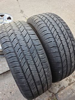 2 tires 235/65/17 Ironman All Country HT