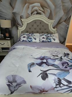 Full Size Bedroom collection, Vanity, Dresser, Nightstand, Mattress