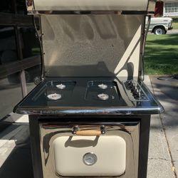 Heartland Gas Stove - Rare Find