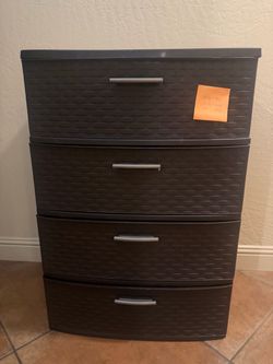Storage drawers/lamps/shoe rack