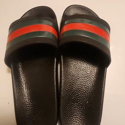 Gucci Pursuit 72 Slides