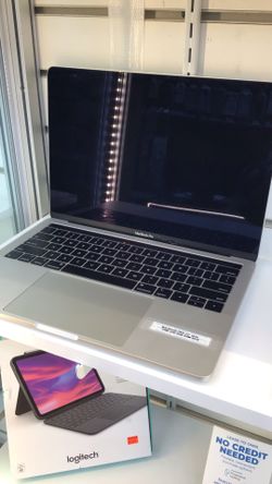 Apple iPad Pro 12.9” (2019) 256GB - $539
