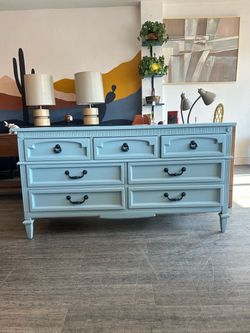 Baby Blue Dresser / 7 Drawers / Italian Provincial / Vintage!