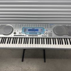 Casio WK-3000 Keyboard – 76 Keys – Good Condition + Power Adapter