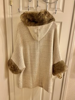 Zara Knit Sweater faux Fur