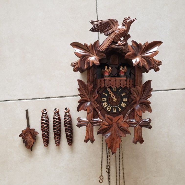 DER FROHLICHE WANDERER EDELWEISS CUCKOO CLOCK 2708 SWISS