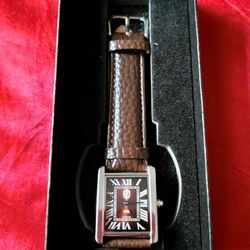 Pierre Lucerne 33 mm gorgeous watch in the box