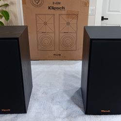 Klipsch Reference R-40M Bookshelf Speakers